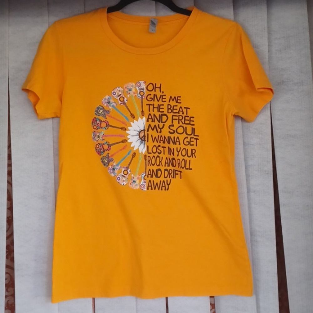 Drift Away guitar daisy music t-shirt